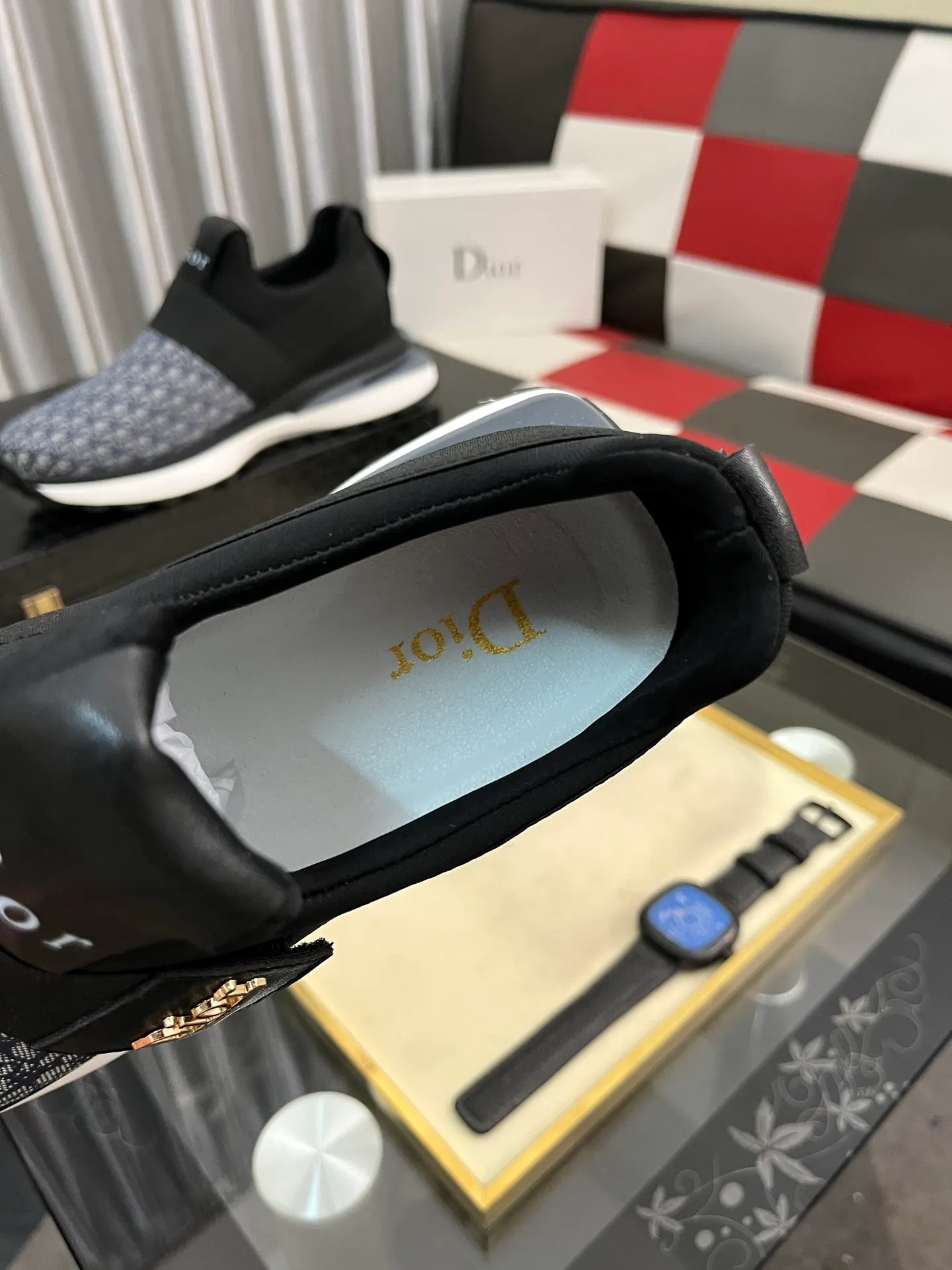 Men's Men's Shoes 💰458⌚️⌚️Dior [Dior] men's casual and trendy shoes are on the market! Strong British fashion style, the upper is made of nubuck leather with printed fabrics, comfortable pigskin lining, and original molded outsole. Designed by European and American masters, the perfect shape creates high quality, super versatile and very comfortable. High-end without losing taste, fashionable and novel! Code number: 38～442️⃣Colors available